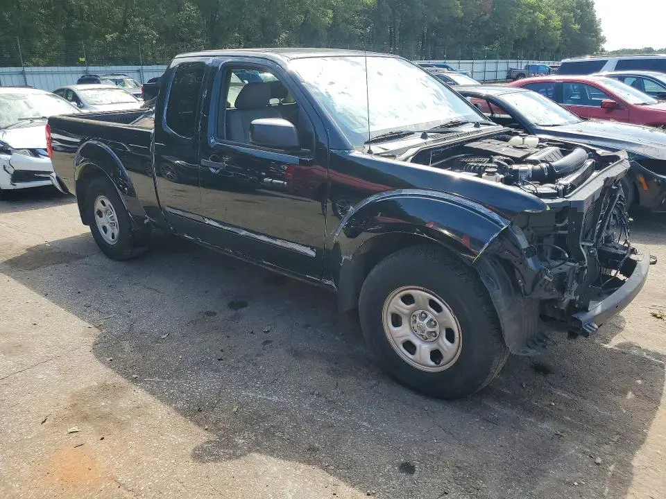 2021 NISSAN FRONTIER S  