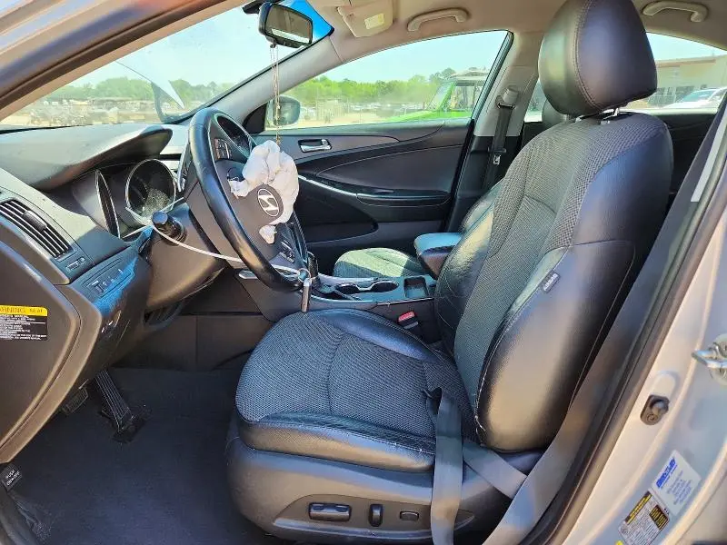 2012 HYUNDAI SONATA SE  