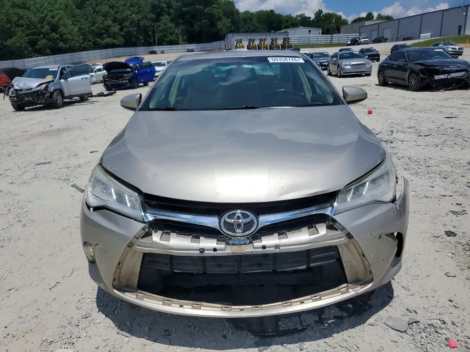 2015 TOYOTA CAMRY XLE V6  