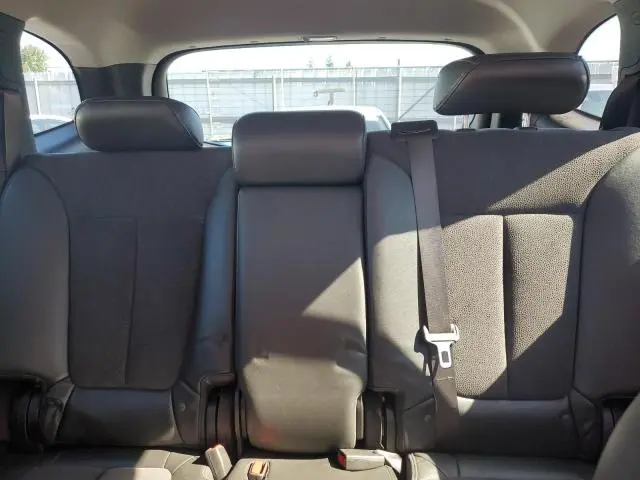 2012 HYUNDAI SANTA FE SE  