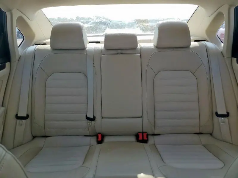 2012 VOLKSWAGEN PASSAT SEL  