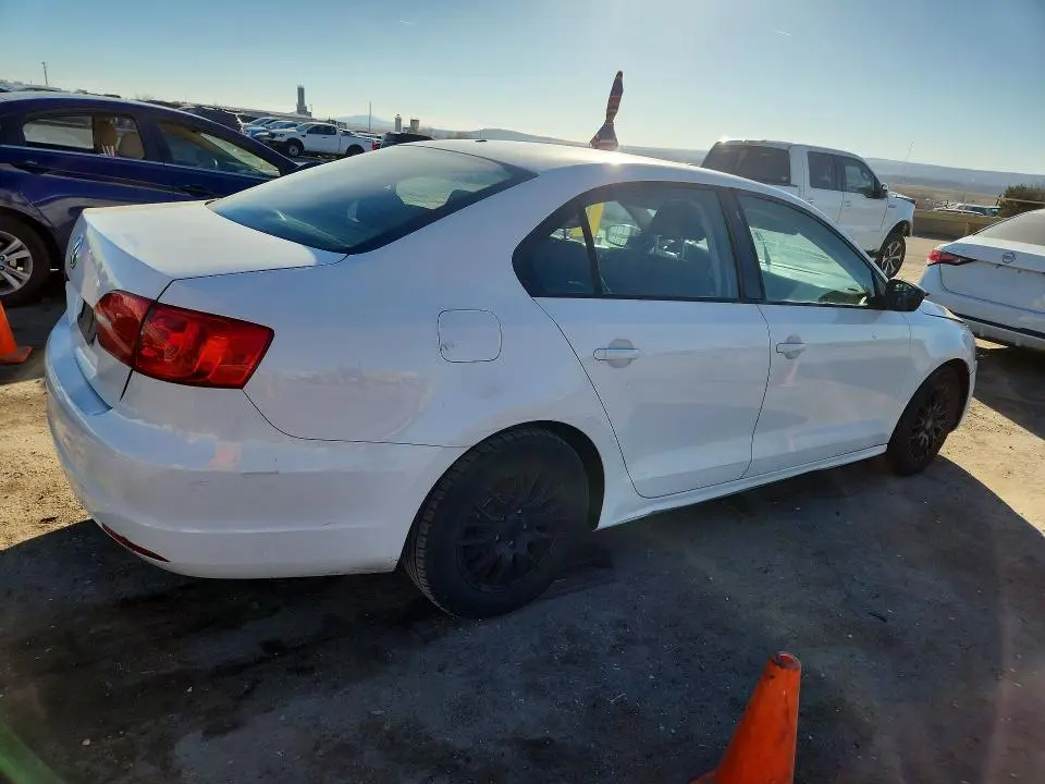 2012 VOLKSWAGEN JETTA BASE  