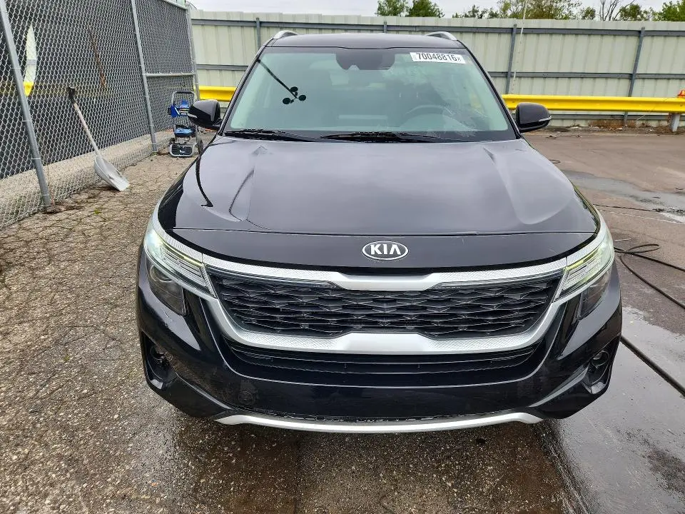 2021 KIA SELTOS S  