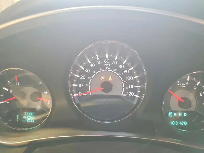 2011 CHRYSLER 200 LIMITED  