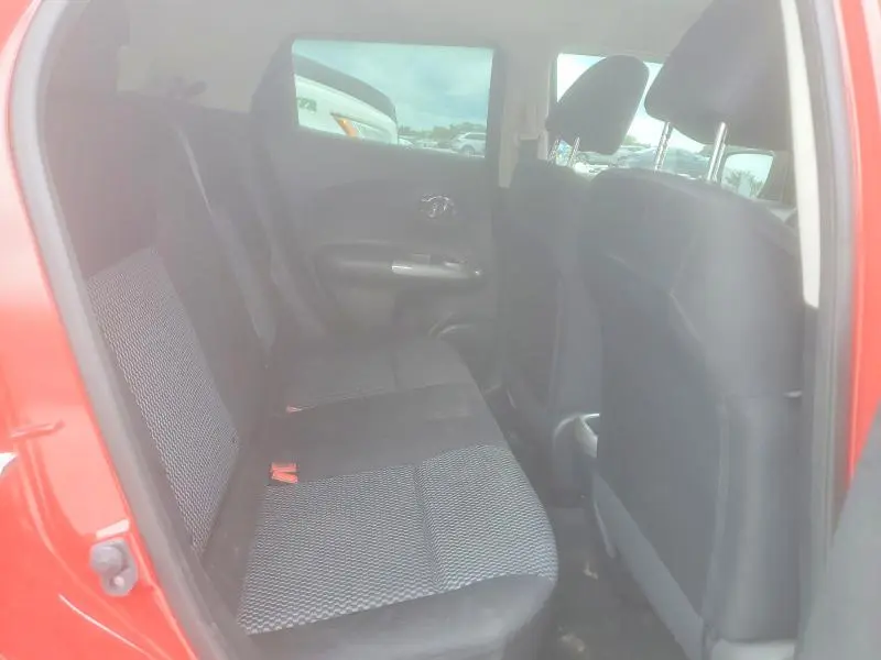 2015 NISSAN JUKE S  