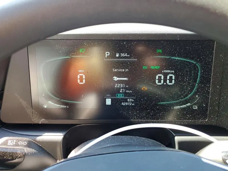 2023 KIA NIRO LX  