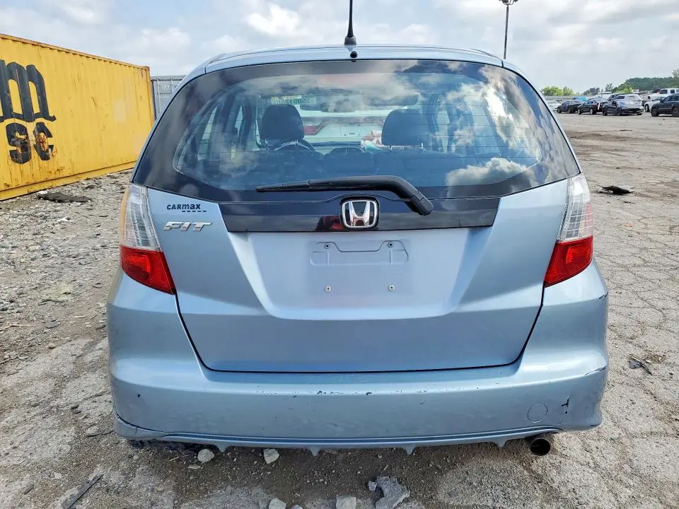 2011 HONDA FIT   