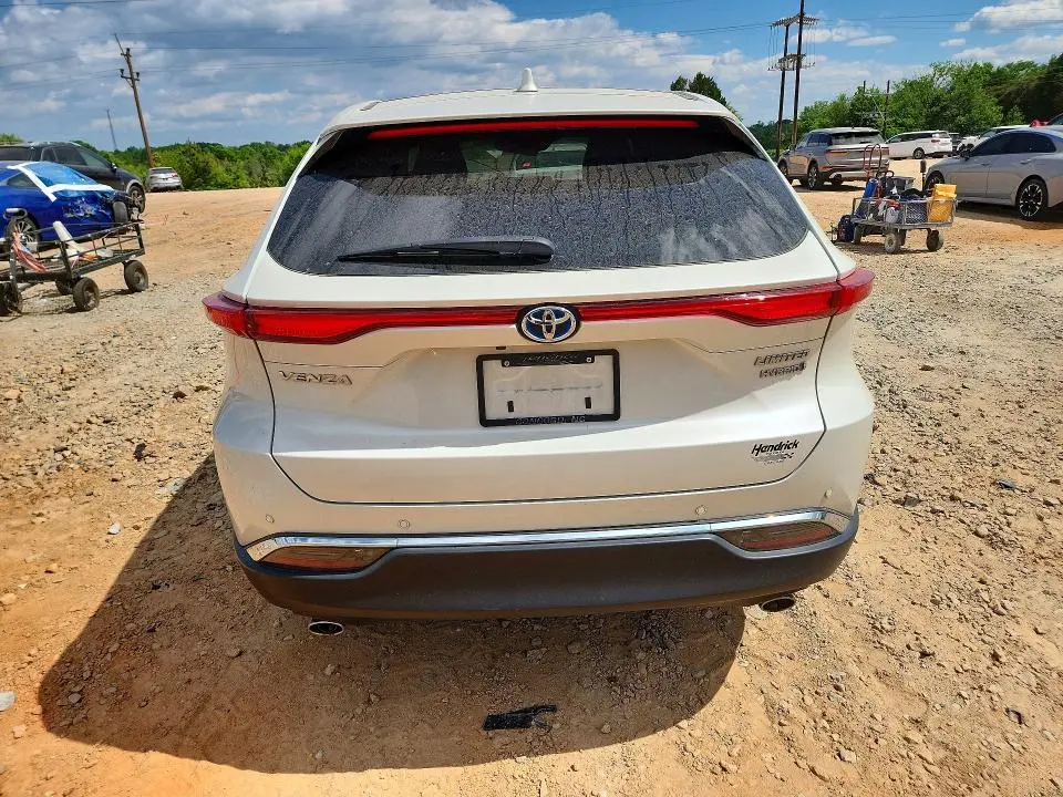 2021 TOYOTA VENZA LIMITED  