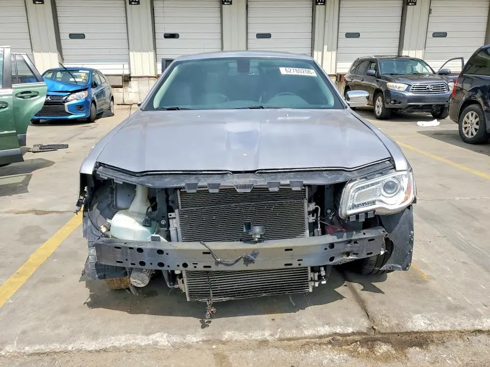 2018 CHRYSLER 300 LIMITED  