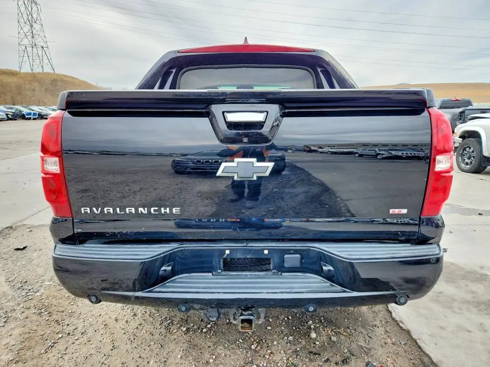2013 CHEVROLET AVALANCHE LS  