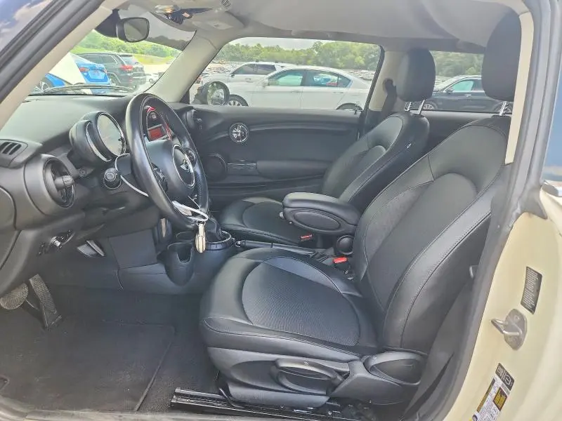 2015 MINI COOPER   