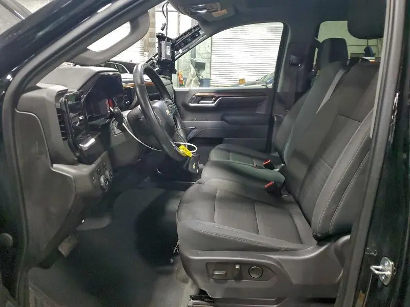 2023 CHEVROLET SILVERADO K1500 LT  