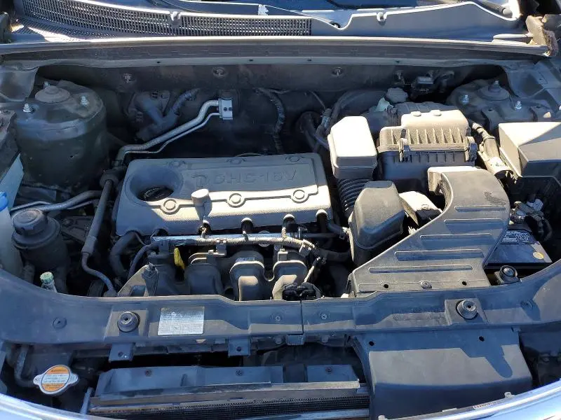 2011 KIA SORENTO BASE  