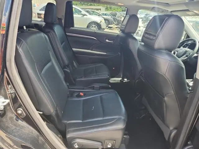 2016 TOYOTA HIGHLANDER LIMITED  