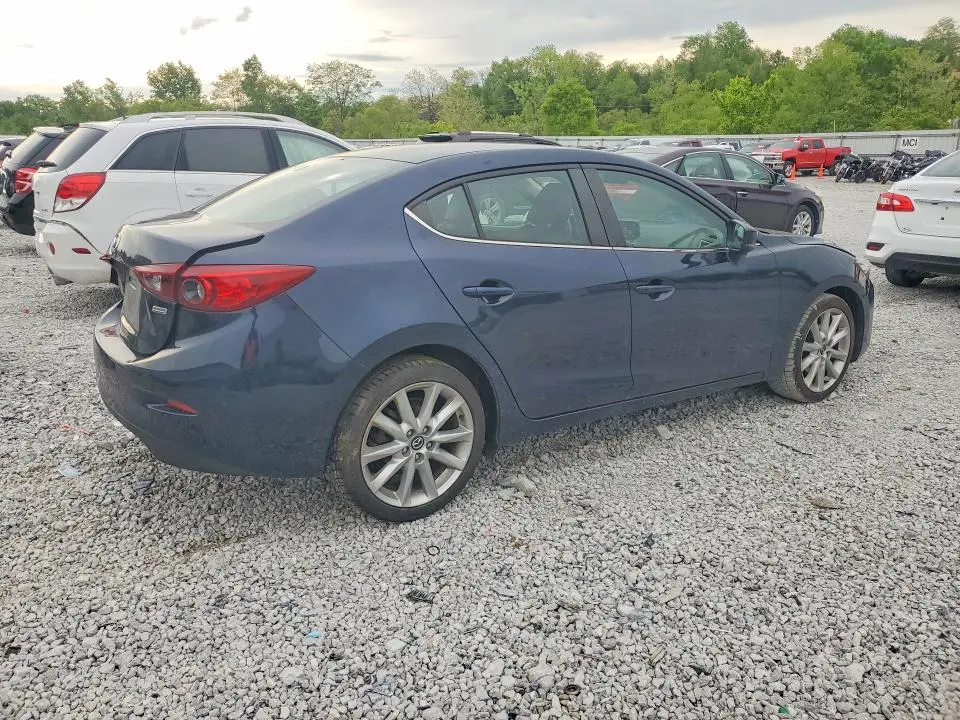 2017 MAZDA 3 TOURING  