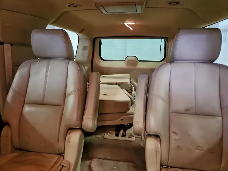 2012 CHEVROLET SUBURBAN K1500 LT  