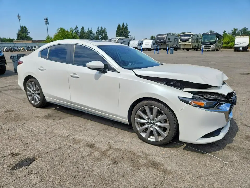 2023 MAZDA 3 PREFERRED  