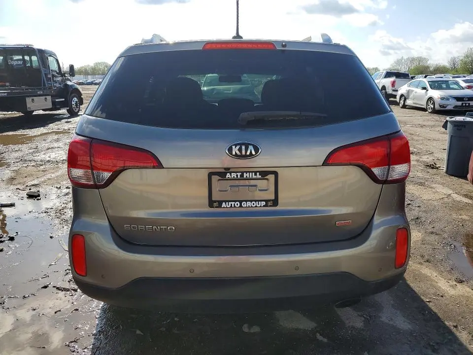 2014 KIA SORENTO LX  