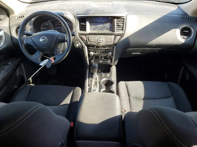 2017 NISSAN PATHFINDER SV  