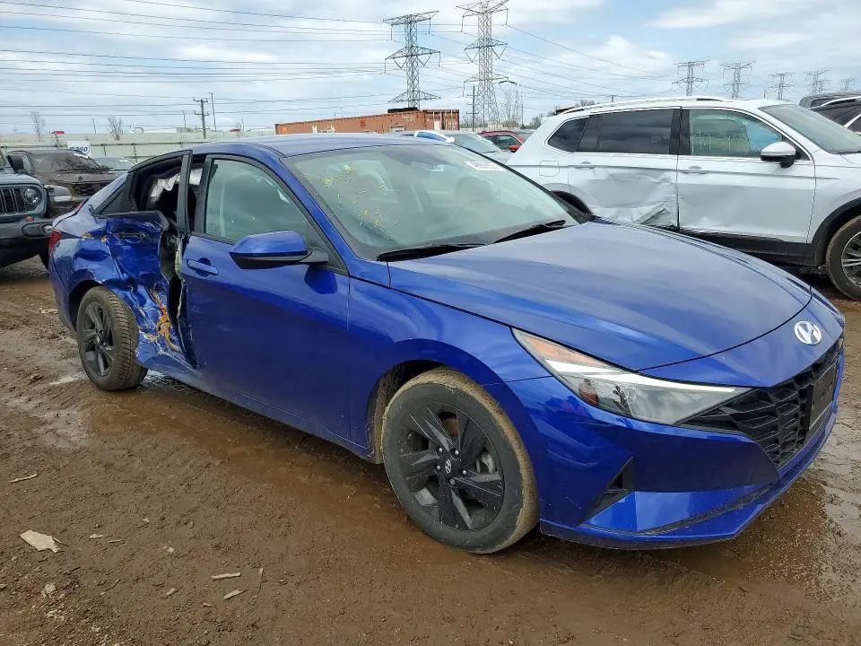 2021 HYUNDAI ELANTRA SEL  
