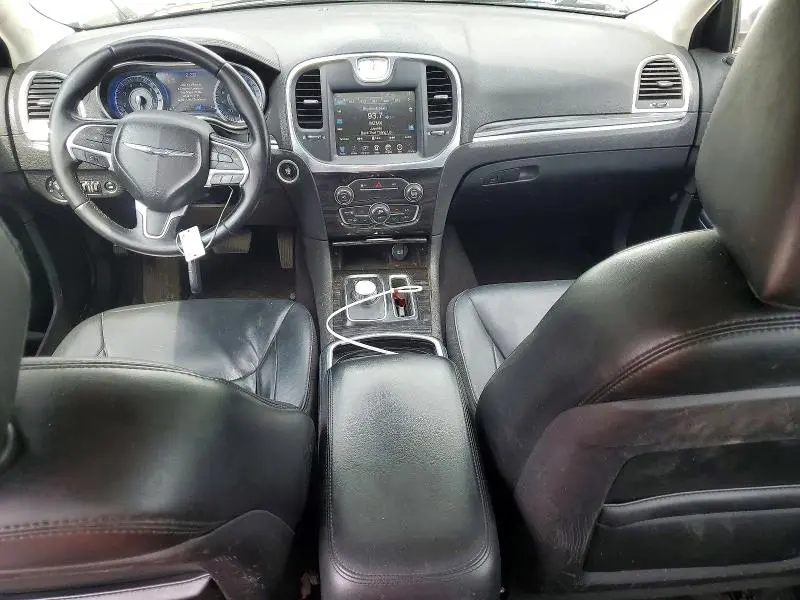 2016 CHRYSLER 300 LIMITED  