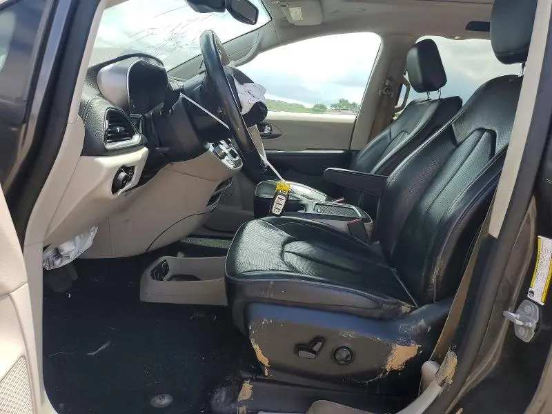 2019 CHRYSLER PACIFICA LIMITED  