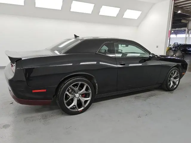 2016 DODGE CHALLENGER SXT  