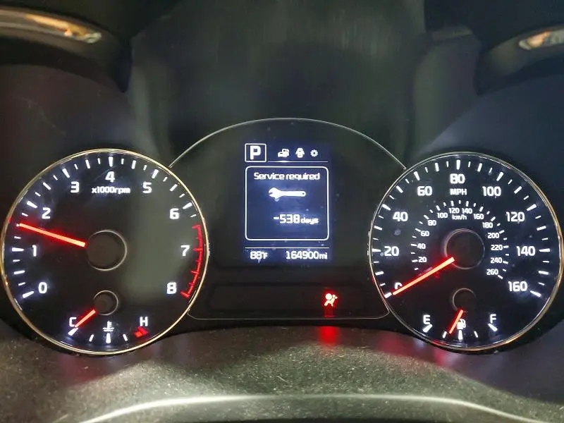 2017 KIA FORTE LX  