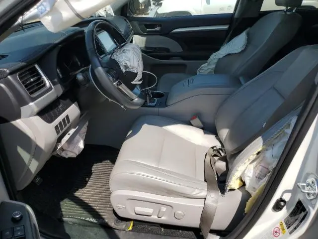 2016 TOYOTA HIGHLANDER XLE  
