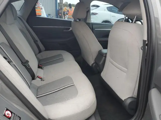 2021 HYUNDAI SONATA SE  