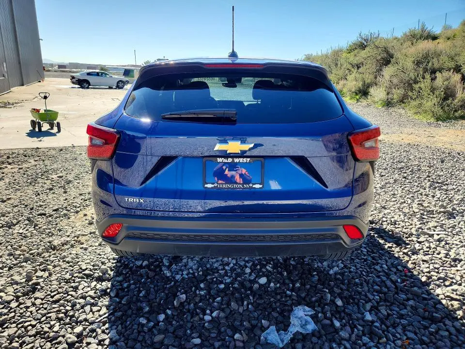 2024 CHEVROLET TRAX LS  