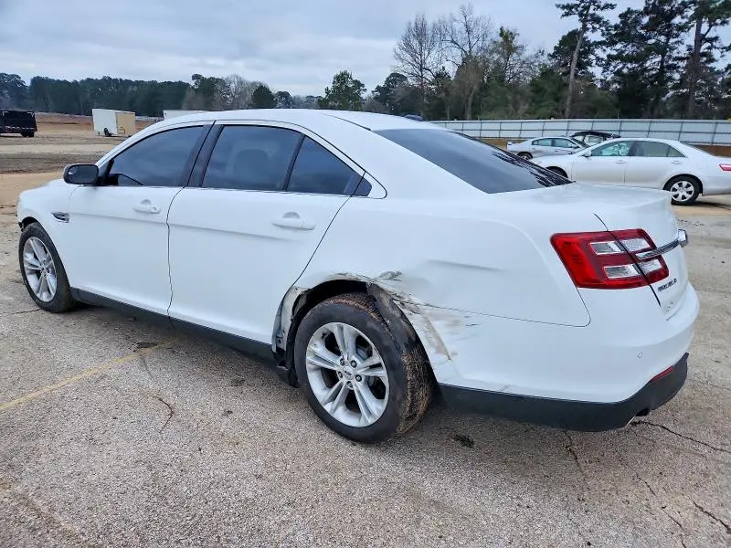 2015 FORD TAURUS SEL  