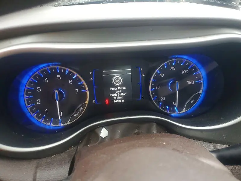2020 CHRYSLER VOYAGER LXI  