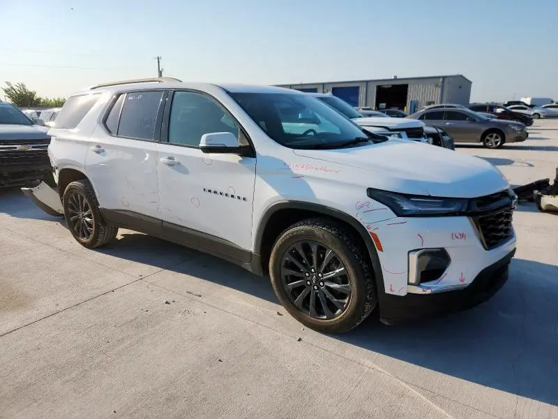 2022 CHEVROLET TRAVERSE RS  