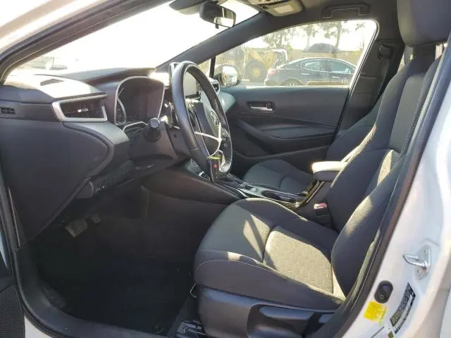 2019 TOYOTA COROLLA SE  