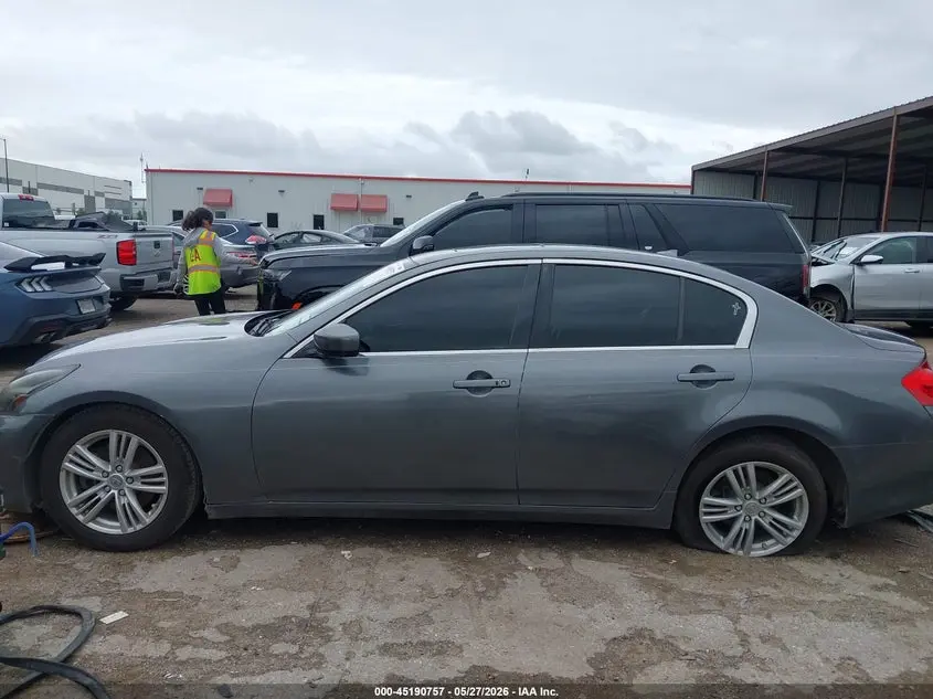 2012 INFINITI G25 JOURNEY