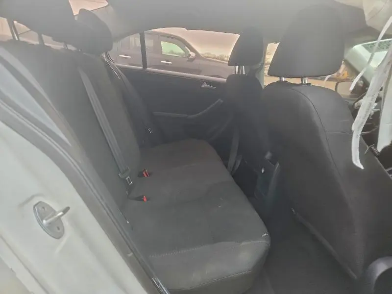 2015 VOLKSWAGEN JETTA BASE  