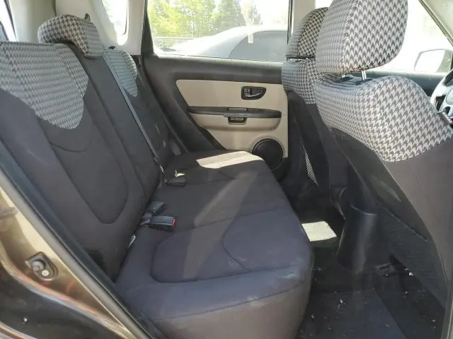 2011 KIA SOUL +  