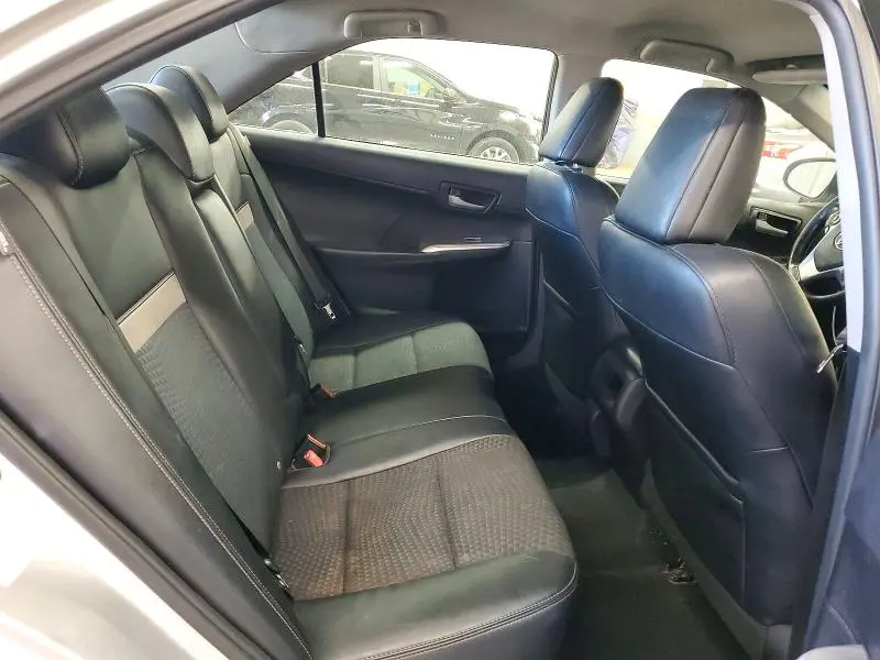 2014 TOYOTA CAMRY SE  