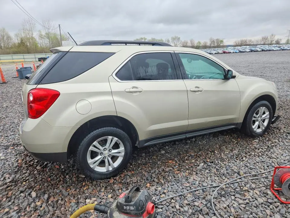 2015 CHEVROLET EQUINOX LT  