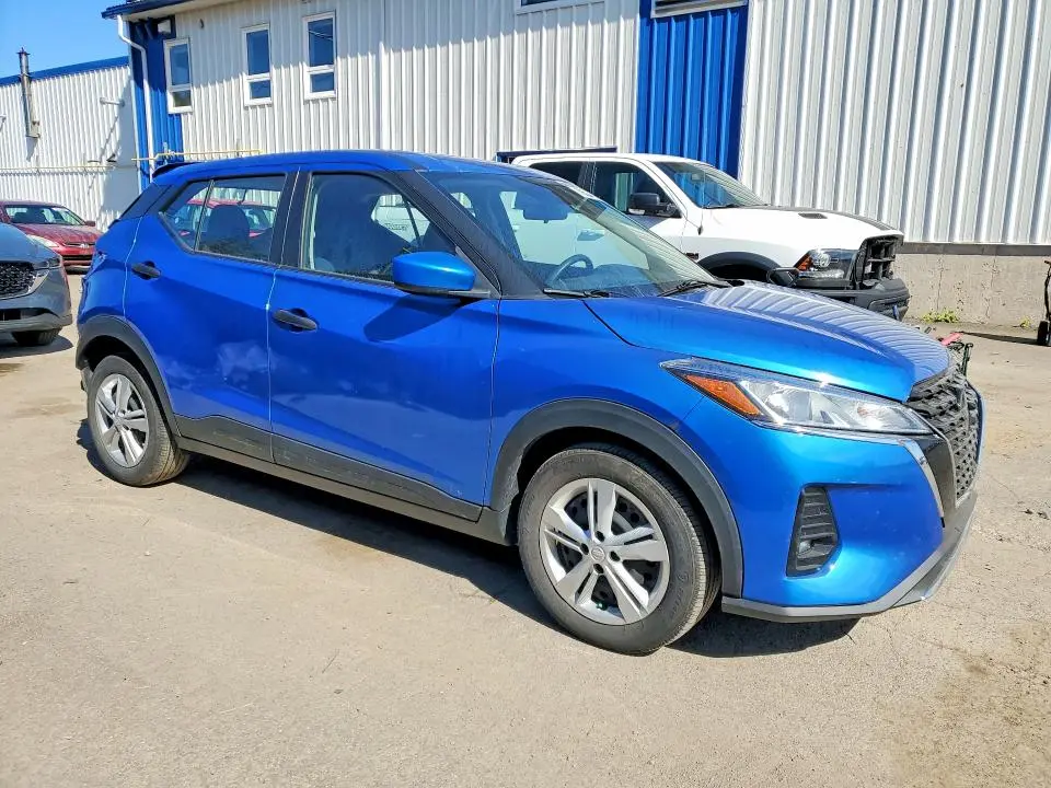2021 NISSAN KICKS S  