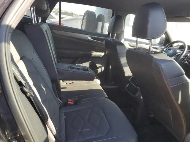 2024 VOLKSWAGEN ATLAS CROSS SPORT SE  