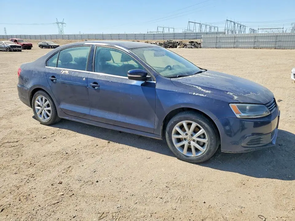 2014 VOLKSWAGEN JETTA SE  
