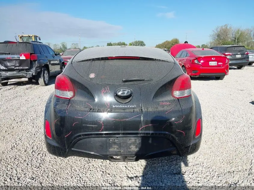 2012 HYUNDAI VELOSTER BASE W/RED/BLACK