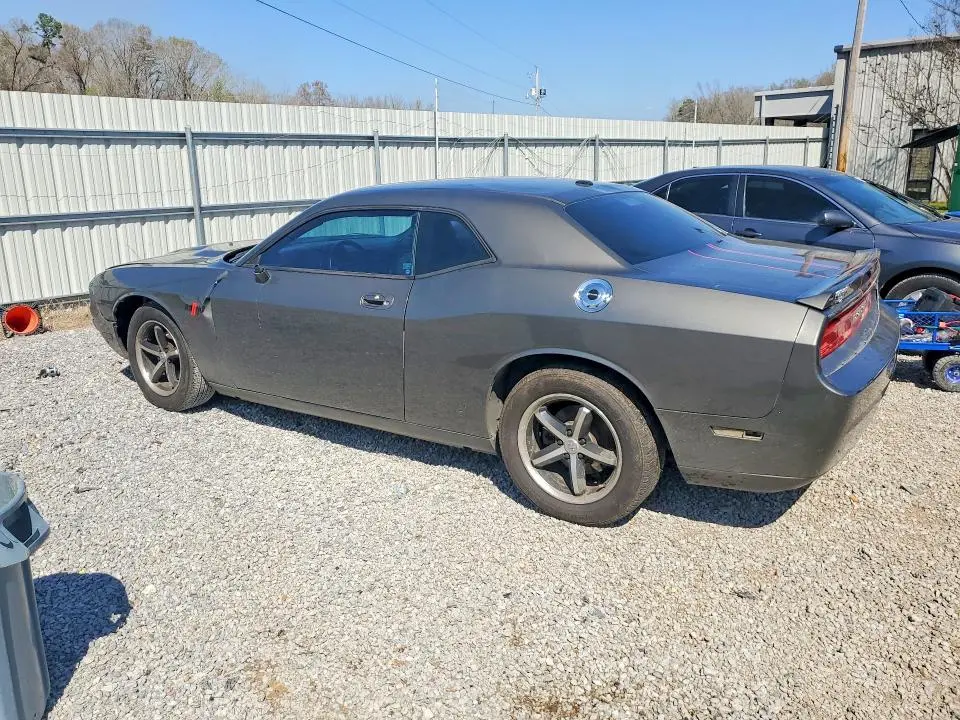 2010 DODGE CHALLENGER SE  