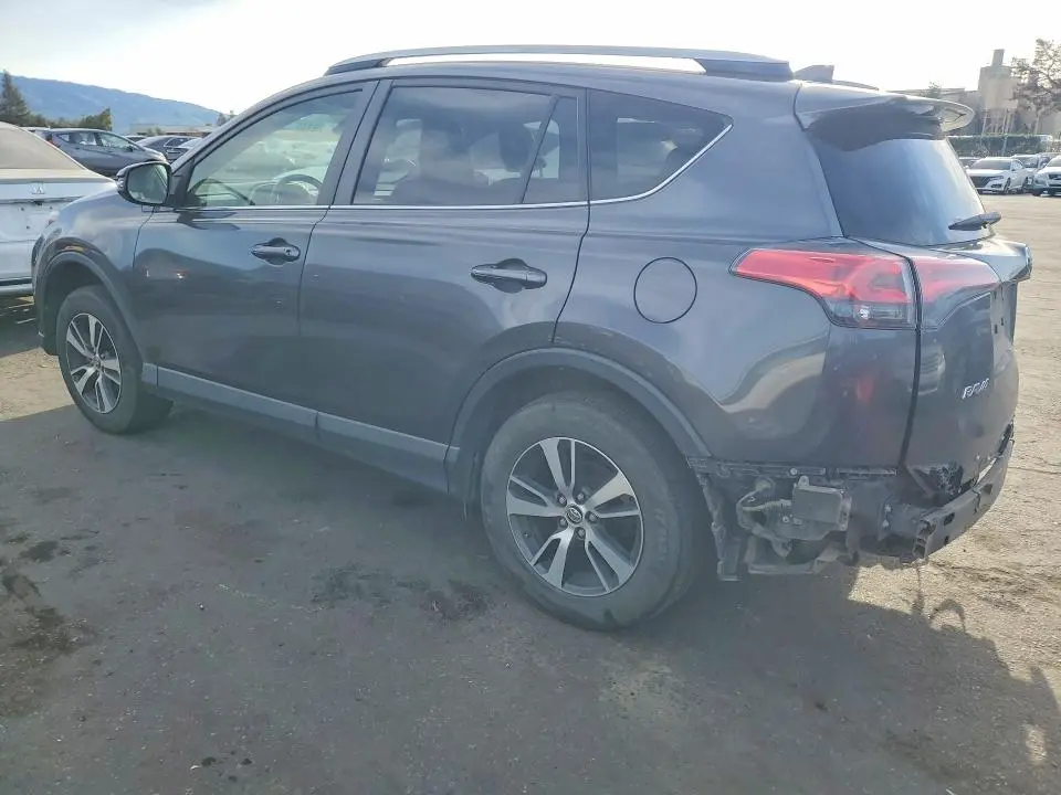 2017 TOYOTA RAV4 XLE  