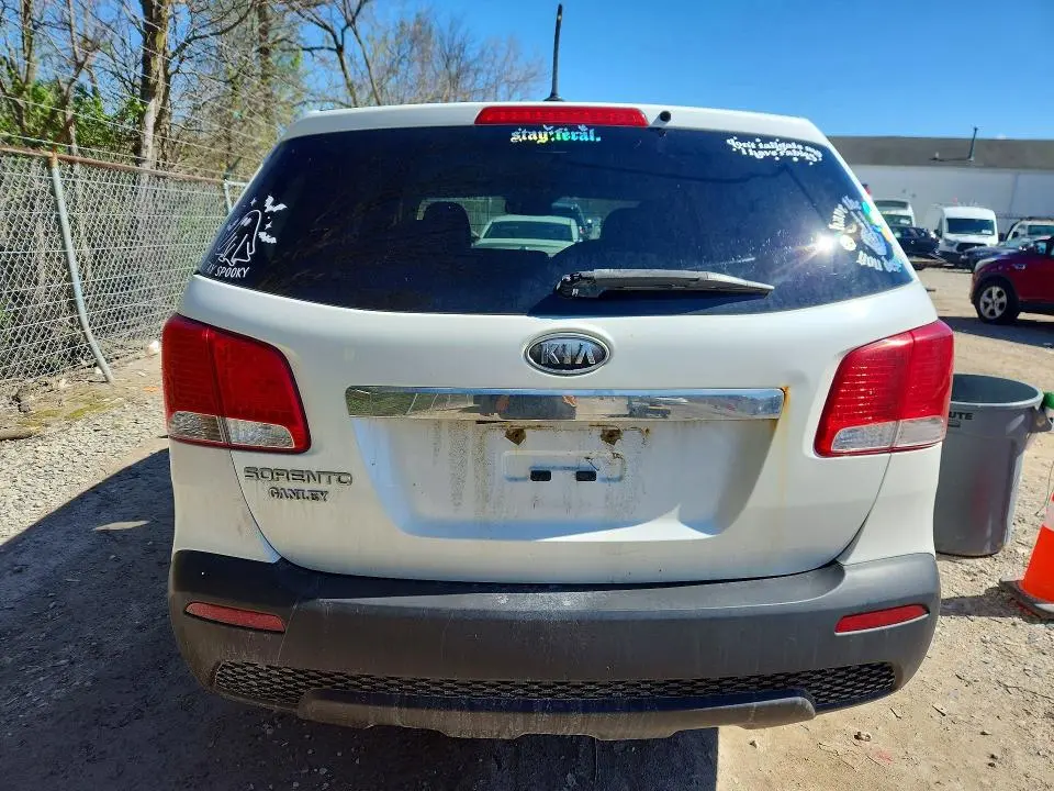 2012 KIA SORENTO LX  