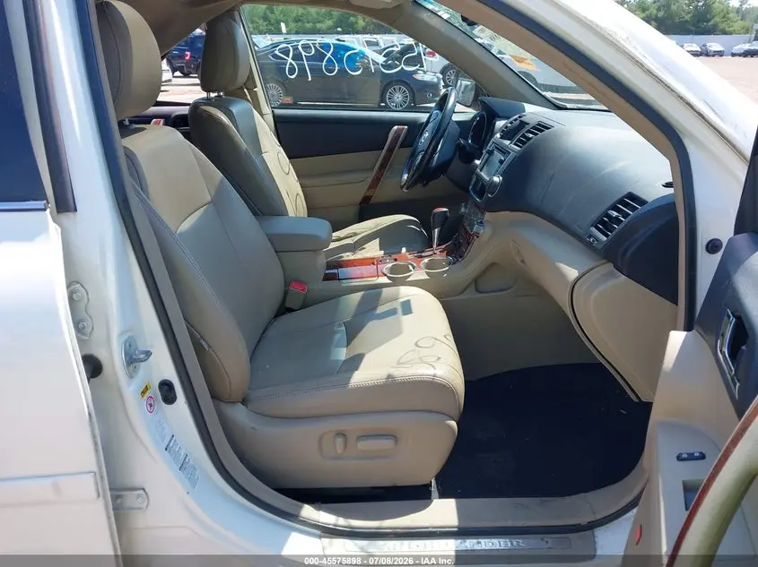 2013 TOYOTA HIGHLANDER LIMITED V6