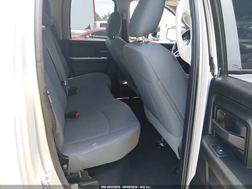 2018 RAM 1500 TRADESMAN  4X4 6'4 BOX