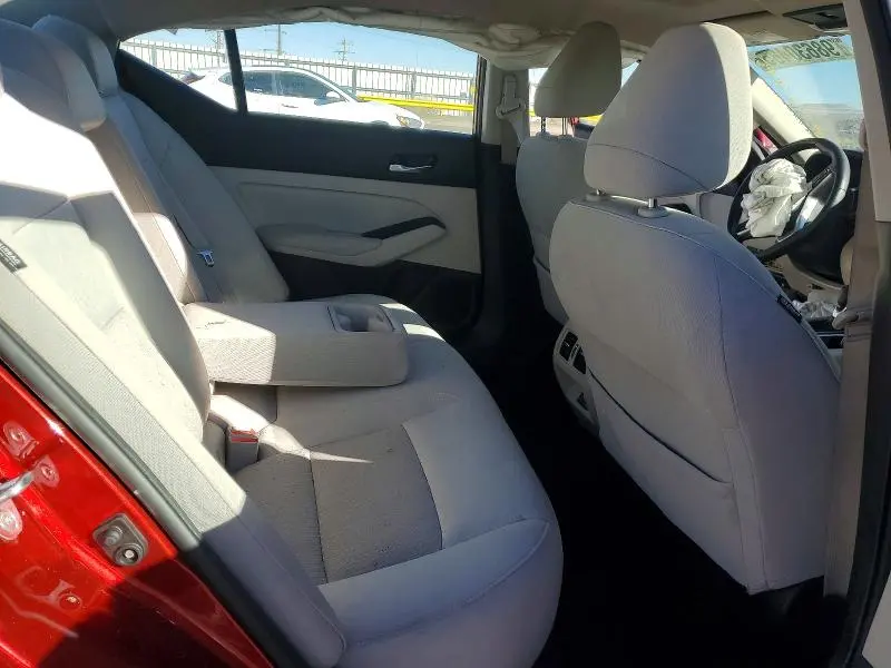 2019 NISSAN ALTIMA SV  